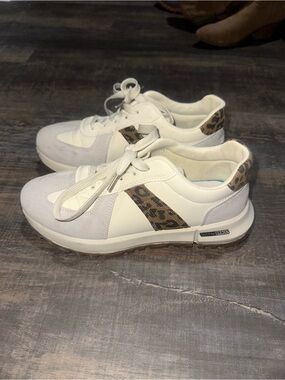 Women's White and Leopard Accent Casual Sneakers